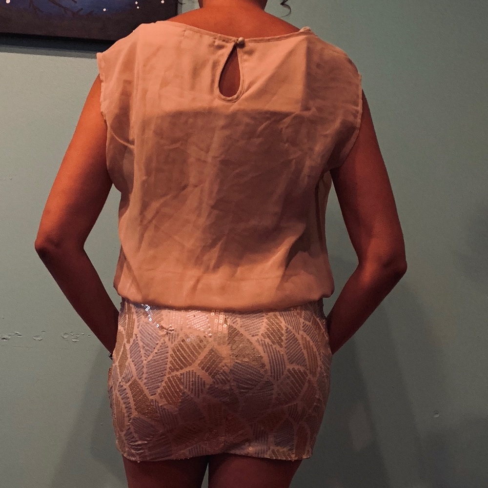 Dress - Picture 4 of 4